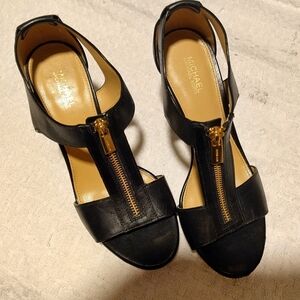 Michael Kors Berkley Platform Black Sandal - size 7